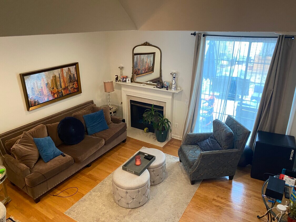 Foto principal - 1721 Kingsgate Ct