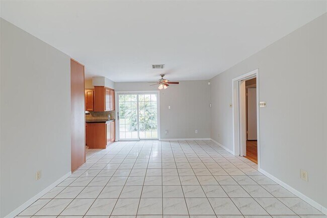 Building Photo - 2515 Tannehill Dr