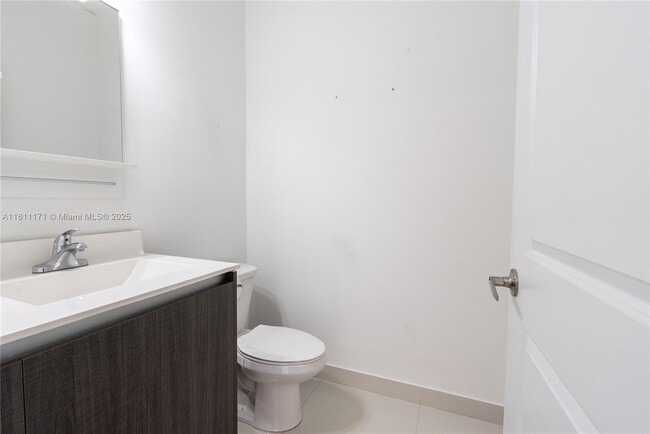 Building Photo - 481 SW 91st Ct