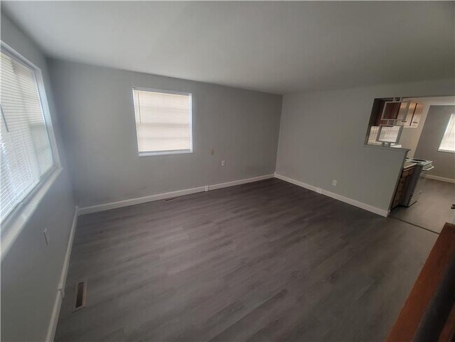 Foto del edificio - 1262 Zettler Rd