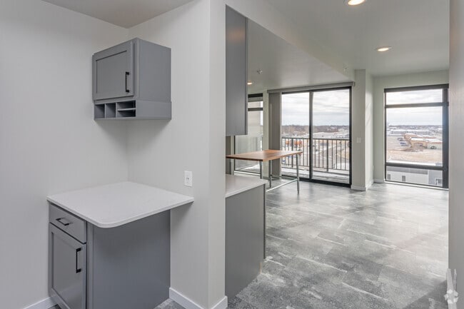 2BR, 1.5BA - Echo at The Lights