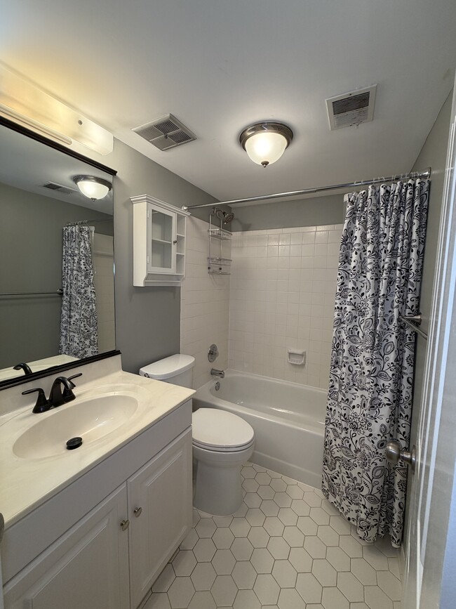 Building Photo - 4609 Luxberry Dr