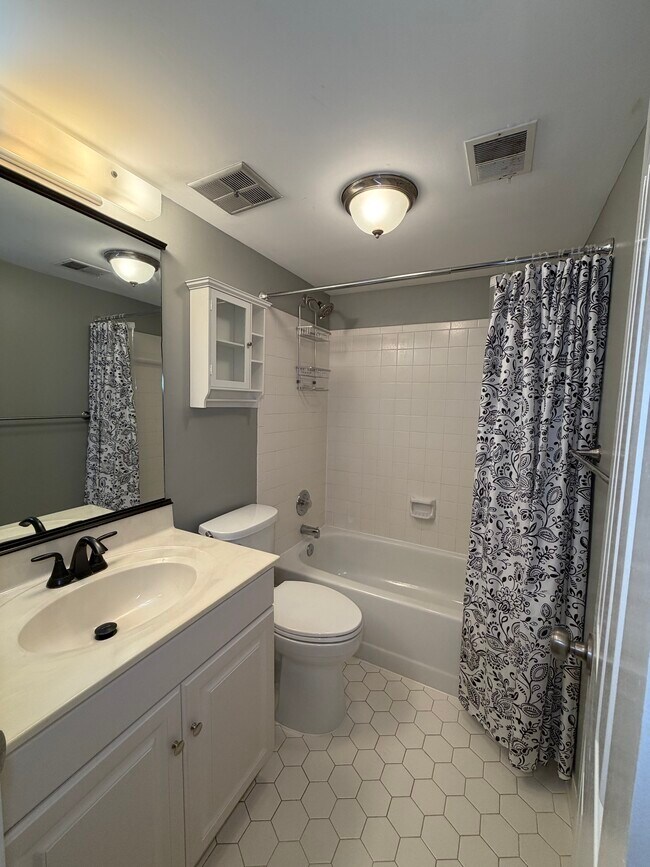 Foto del edificio - 4609 Luxberry Dr