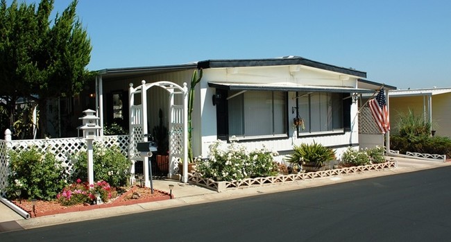 Building Photo - Meadowbrook