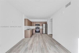 Building Photo - 175 NW 160th St