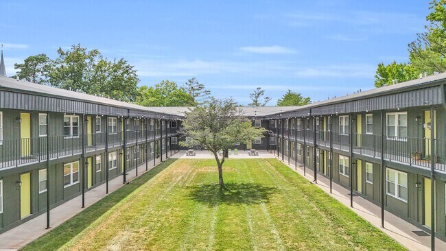 Building Photo - The Pines