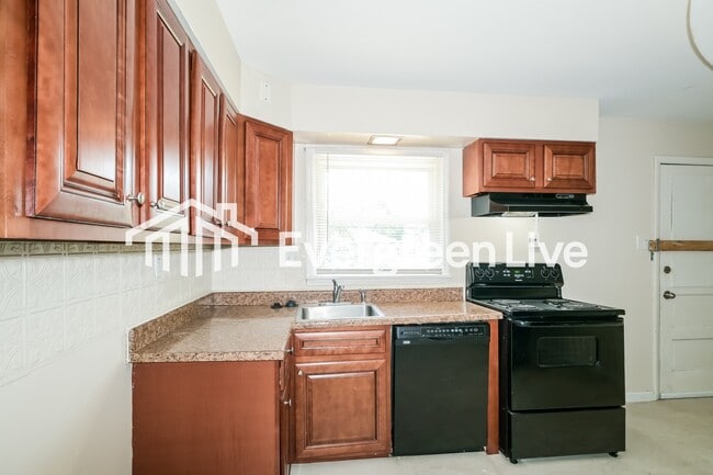 Foto del edificio - 220 Jeanette Dr