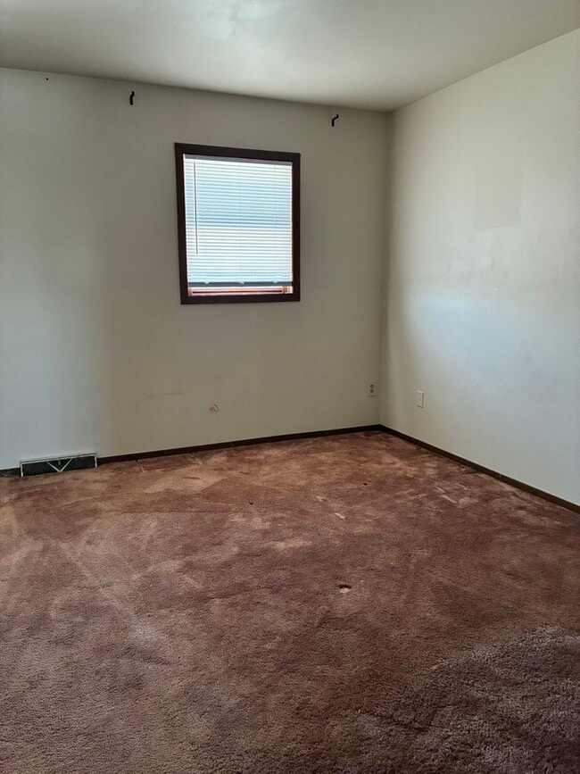 Foto del edificio - Two Bedroom Townhouse