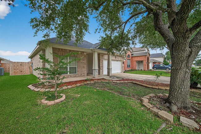 Foto del edificio - 7242 Autumn Bluff Ln