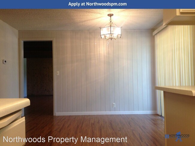 Building Photo - 3 br, 2 bath House - 2315 Temple