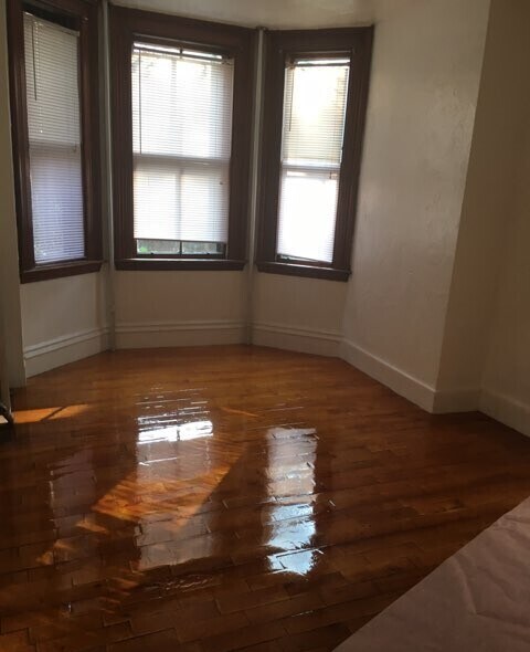 Foto del edificio - 4 Adella Pl