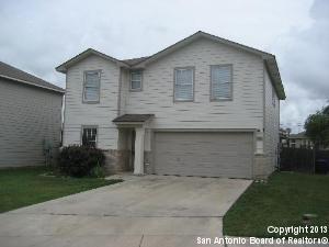 Foto principal - SPACIOUS 4 BR ON A CUL-DE-SAC W/ 2 LIVING ...