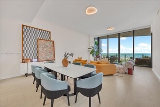 Building Photo - 2821 S Bayshore Dr