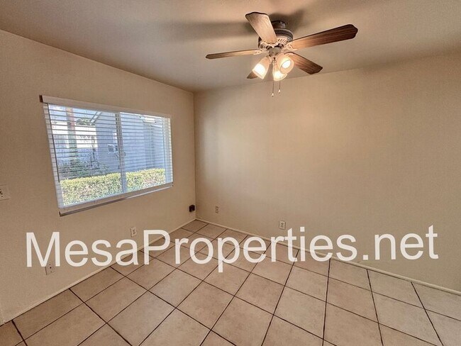 Foto del edificio - 155 S Campus Ave