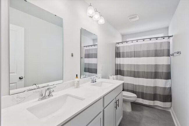 Foto del edificio - 2053 Ainsley Dr