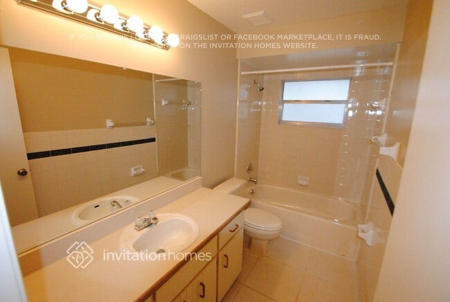 Building Photo - 15643 Charter Oaks Trail