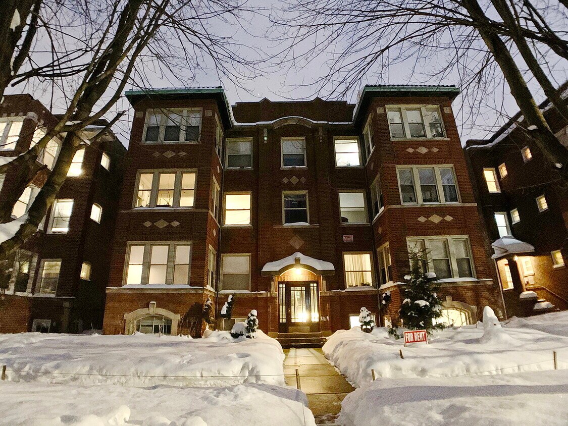 Primary Photo - 1345 W Rosedale Ave