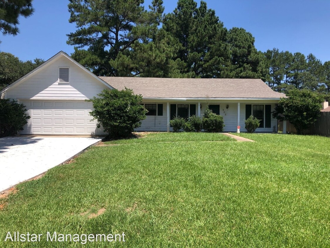 Primary Photo - 3 br, 2 bath House - 306 Gary Daniels Dr