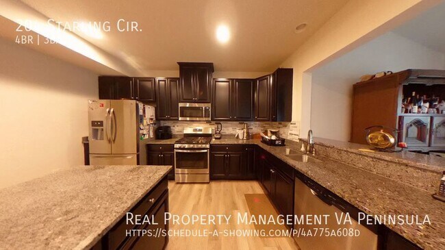 Building Photo - 204 Starling Cir