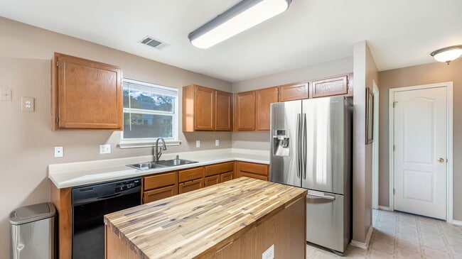 Foto del edificio - 638 Coral Harbor