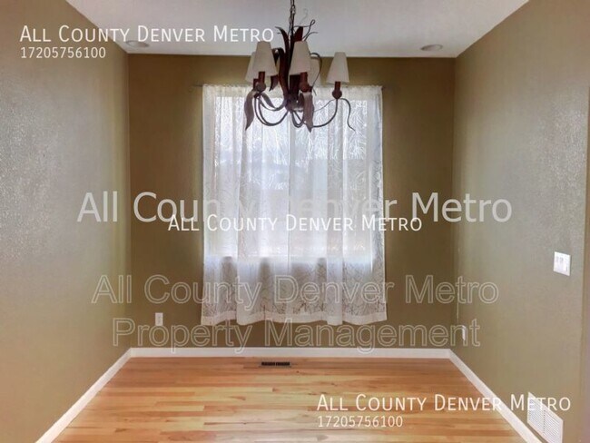 Foto del edificio - 6487 Torrey Ct