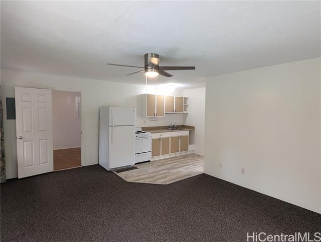 Building Photo - 42-099-99 Old Kalanianaole Rd