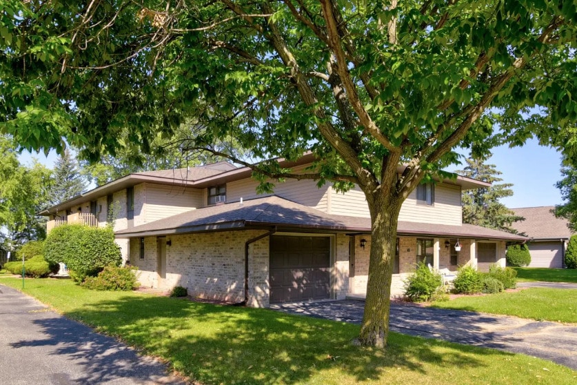 Primary Photo - Spencer Village Apartments