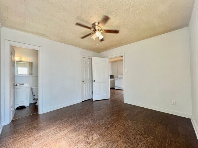 Building Photo - 1525 29th St