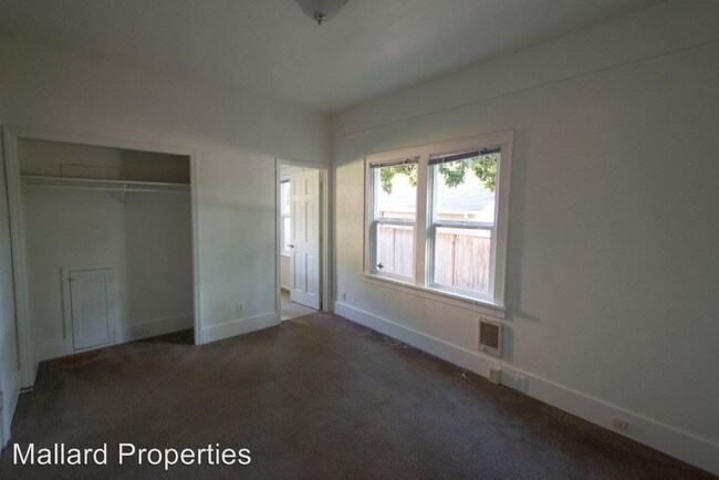 Foto del edificio - 5 br, 3 bath House - 1471 Villard St.