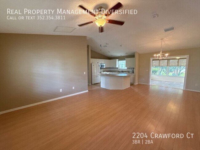Foto del edificio - 2204 Crawford Ct