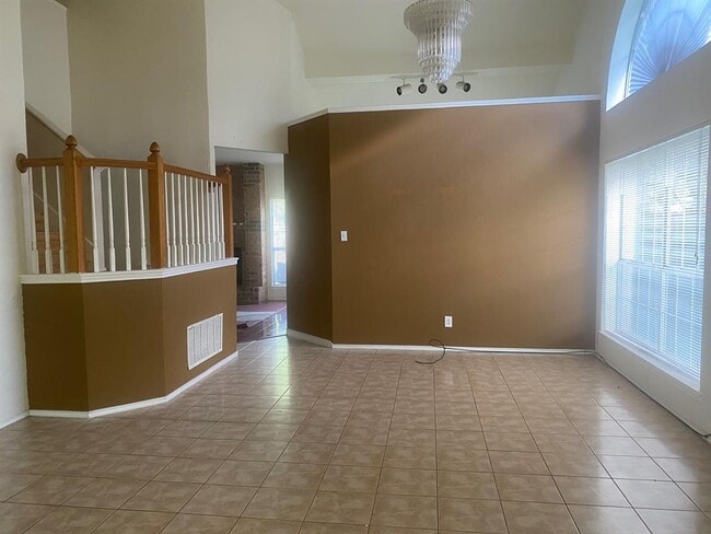 Building Photo - 307 Deren Ln