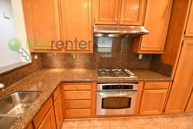 Building Photo - Rancho Peñasquitos |Top-Rated Poway Unified School District| Easy access to CA-56 & I-15| Conveni...