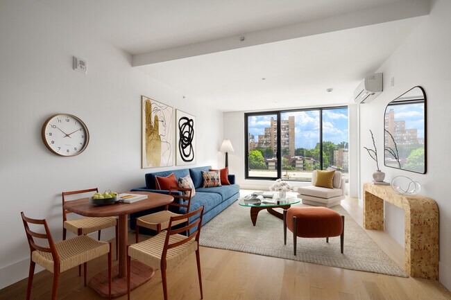 Building Photo - Hudson 44