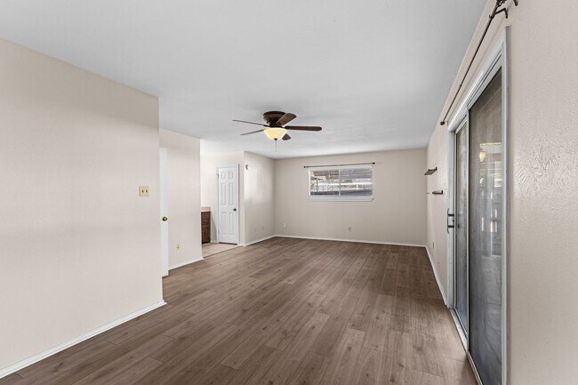 Foto del edificio - 2100 Kipling Dr