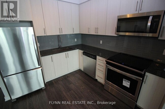 Building Photo - 4085 Parkside Village Dr