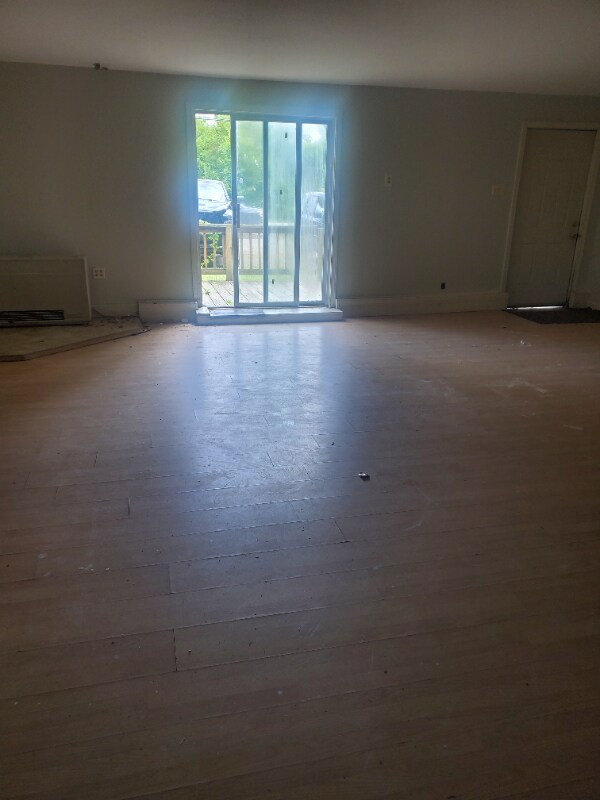 Primary Photo - 100 N River Rd