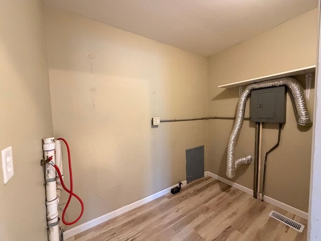 Foto del edificio - Remodeled 3 Bedroom! $975