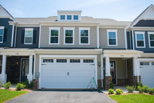 Building Photo - 1626 Koch Court - BRAND NEW Villa Home!