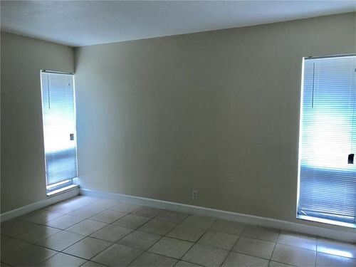 Building Photo - 5810 Australian Pine Dr