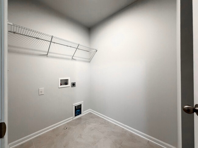 Foto del edificio - 7336 Birchshire Dr