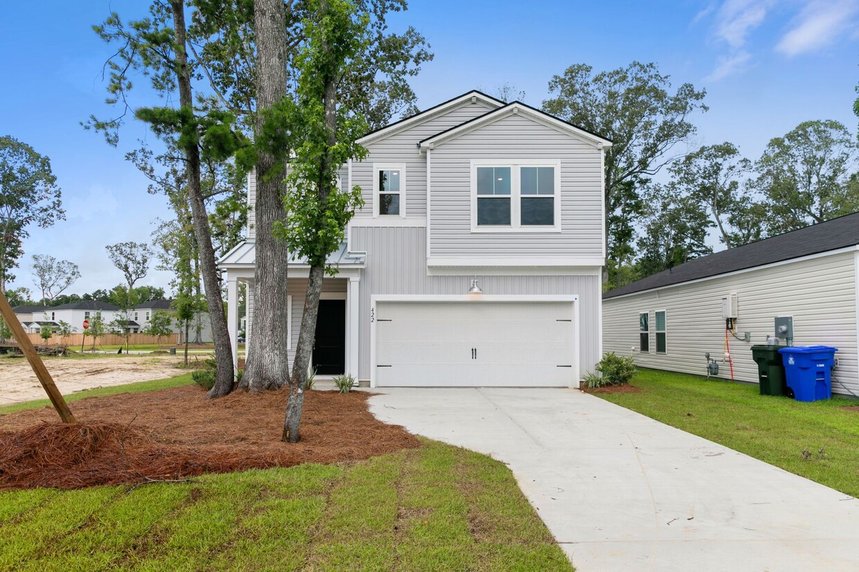 Primary Photo - Beautifully Renovated Home in West Ashley