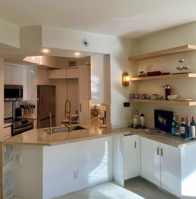 Foto del edificio - 888 Brickell Key Dr