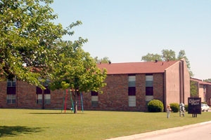 Primary Photo - Cleburne Plaza