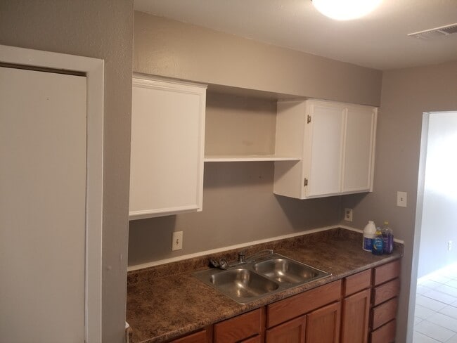 Building Photo - 5152 Markwood Ln