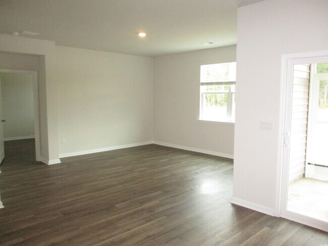 Foto del edificio - 1443 Porchfield Dr