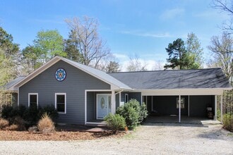 Building Photo - 522 Unity Pl