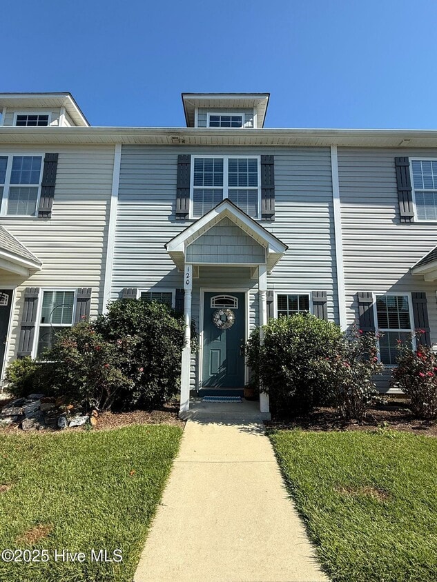 Primary Photo - 120 Parrot Landing Dr