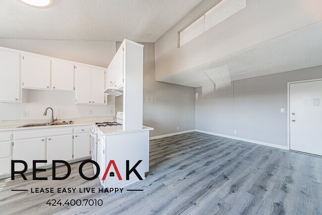 Foto del edificio - 8614 Woodley Ave