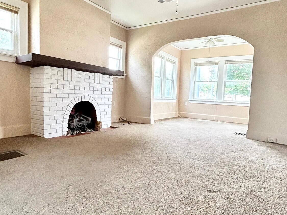 Foto principal - 3825 Wayne Ave