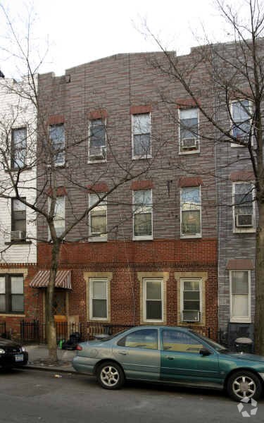 Primary Photo - 308 Harman St